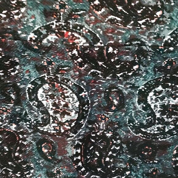 Lularoe skirt stretch abstract paisley pattern black green red festive - Picture 13 of 16